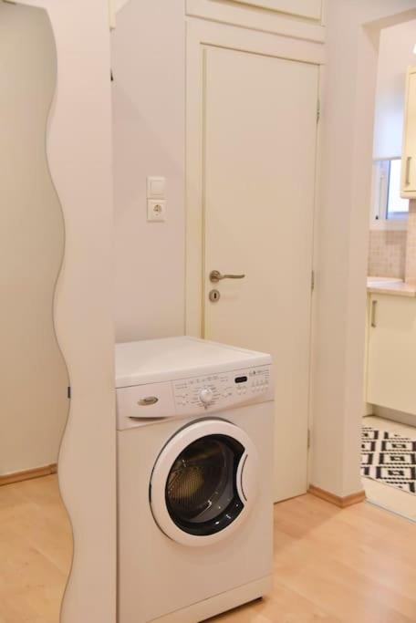 Tiny Treasure Apartment Athens Exterior photo